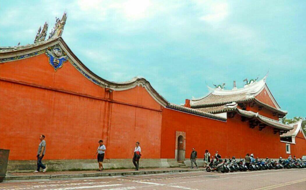 Temple Side Hostel Tainan Buitenkant foto